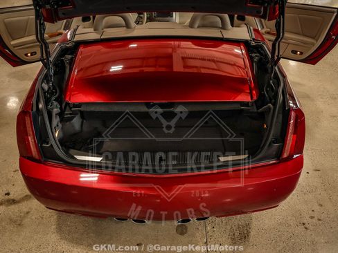 Used 2005 Cadillac XLR RWD image 95