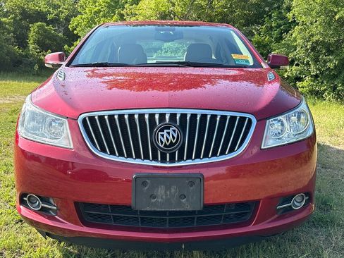 Used 2013 Buick LaCrosse Leather w/ Entertainment Package FWD image 2