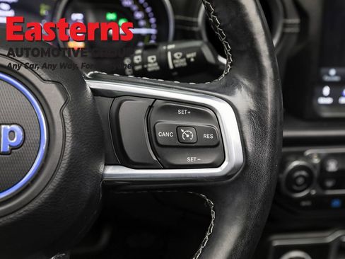 Used 2021 Jeep Wrangler Unlimited Sahara w/ Cold Weather Group image 18