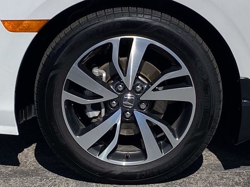 Used 2023 Honda Odyssey Touring image 8