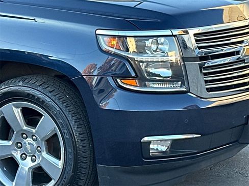 Used 2020 Chevrolet Suburban Premier image 5