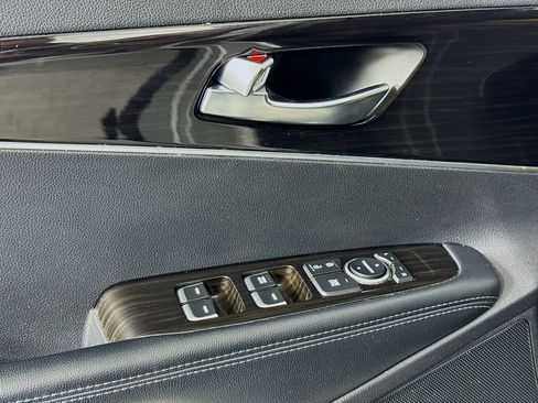 Used 2019 Kia Sorento L FWD image 14