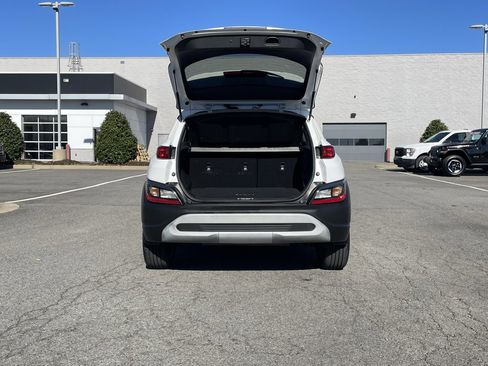 Used 2022 Hyundai Kona SEL image 7