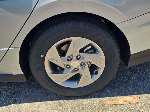 New 2026 Hyundai Sonata SE FWD image 14