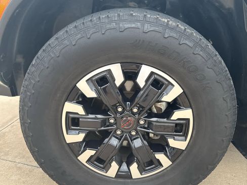 Used 2023 Nissan Frontier PRO-4X w/ Pro Convenience Package image 11