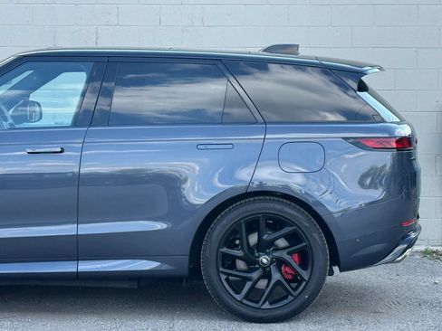 Used 2024 Land Rover Range Rover Sport Autobiography AWD/4WD image 5