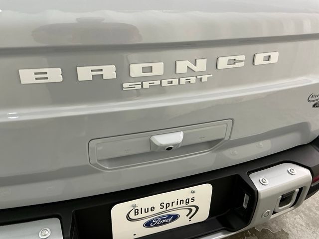 New 2026 Ford Bronco Sport Outer Banks w/ Sasquatch Outer Banks Package AWD/4WD image 5