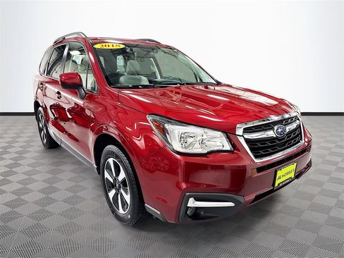 Used 2018 Subaru Forester 2.5i Premium image 3
