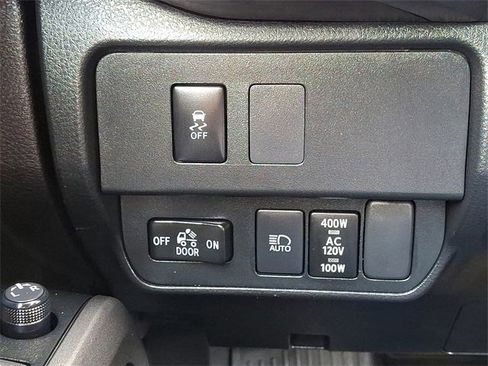 Certified 2023 Toyota Tacoma TRD Off-Road image 24