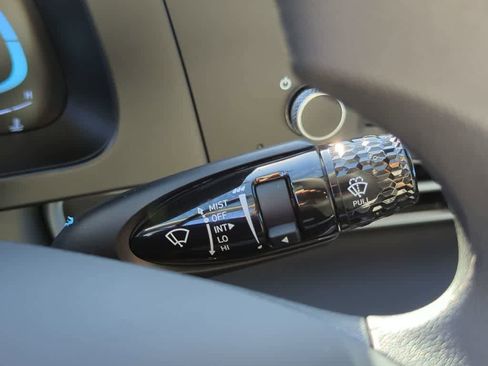 New 2026 Hyundai Elantra SE image 25