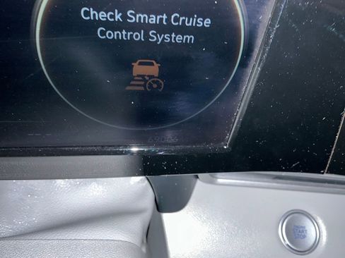 Used 2021 Hyundai Elantra SEL w/ Convenience + Premium Package image 21