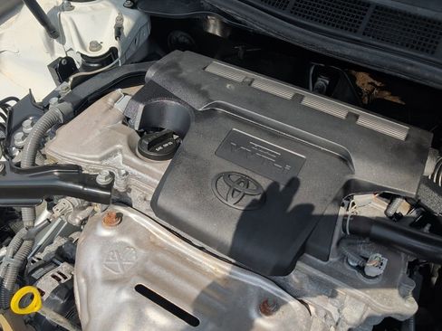 Used 2015 Toyota Camry SE image 11