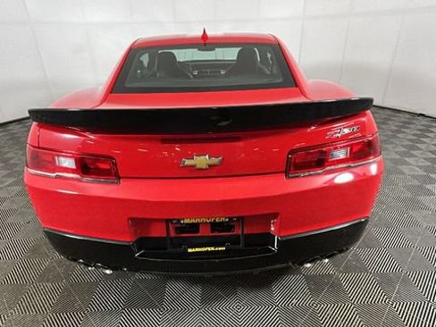 Used 2015 Chevrolet Camaro Z/28 RWD image 3
