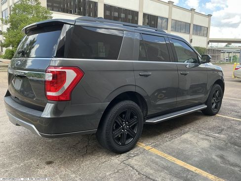 Used 2021 Ford Expedition XLT RWD image 6