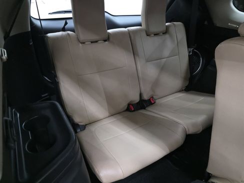 Used 2018 Mitsubishi Outlander SEL image 11