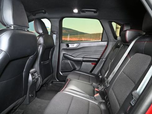Used 2025 Ford Escape ST-Line Select AWD/4WD image 44