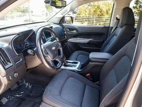 Used 2021 Chevrolet Colorado LT RWD image 16