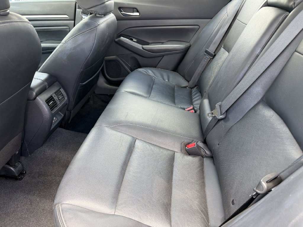 Used 2023 Nissan Altima 2.5 SL FWD image 9