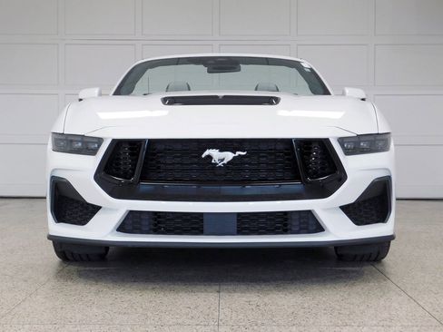 Used 2025 Ford Mustang GT Premium RWD image 5