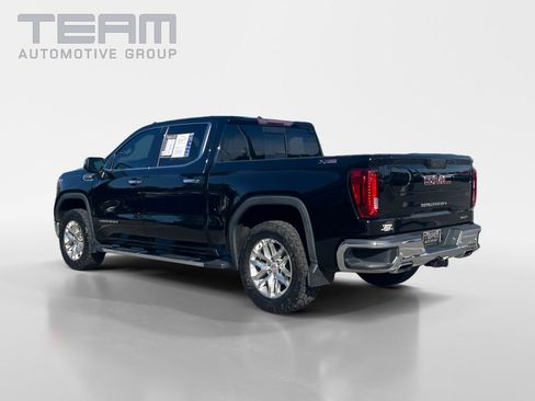 Used 2021 GMC Sierra 1500 SLT w/ SLT Premium Plus Package AWD/4WD image 5