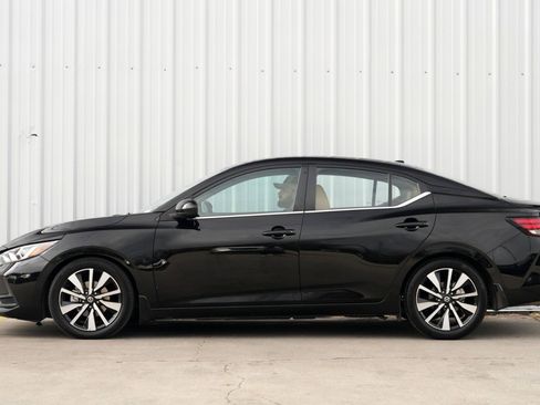 Used 2022 Nissan Sentra SV w/ SV Premium Package image 8