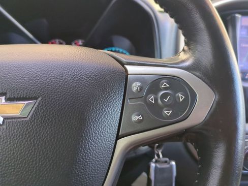 Used 2020 Chevrolet Colorado Z71 image 32