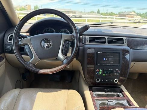 Used 2010 GMC Yukon Denali AWD/4WD image 21