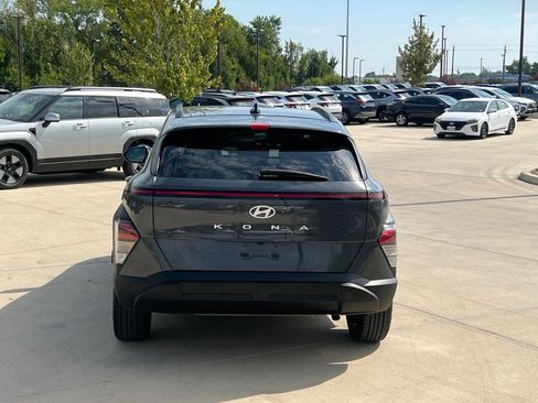 Used 2025 Hyundai Kona SEL FWD image 17