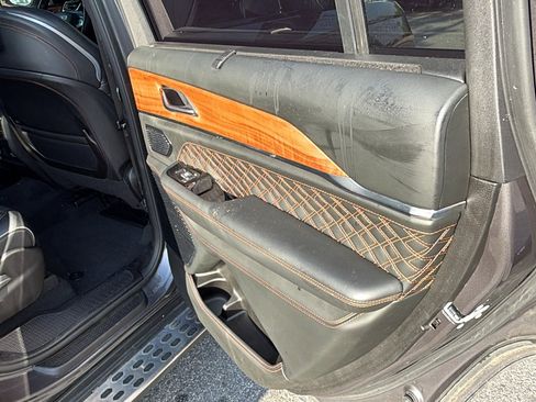 Used 2025 Jeep Grand Cherokee L Summit AWD/4WD image 21