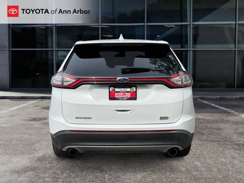 Used 2018 Ford Edge SEL FWD image 9