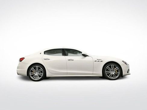 Used 2022 Maserati Ghibli Modena image 43