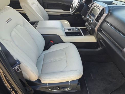 Used 2021 Ford Expedition Platinum image 51