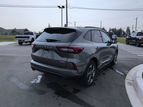 Certified 2023 Ford Escape ST-Line Select w/ Tech Pack #1 AWD/4WD image 5