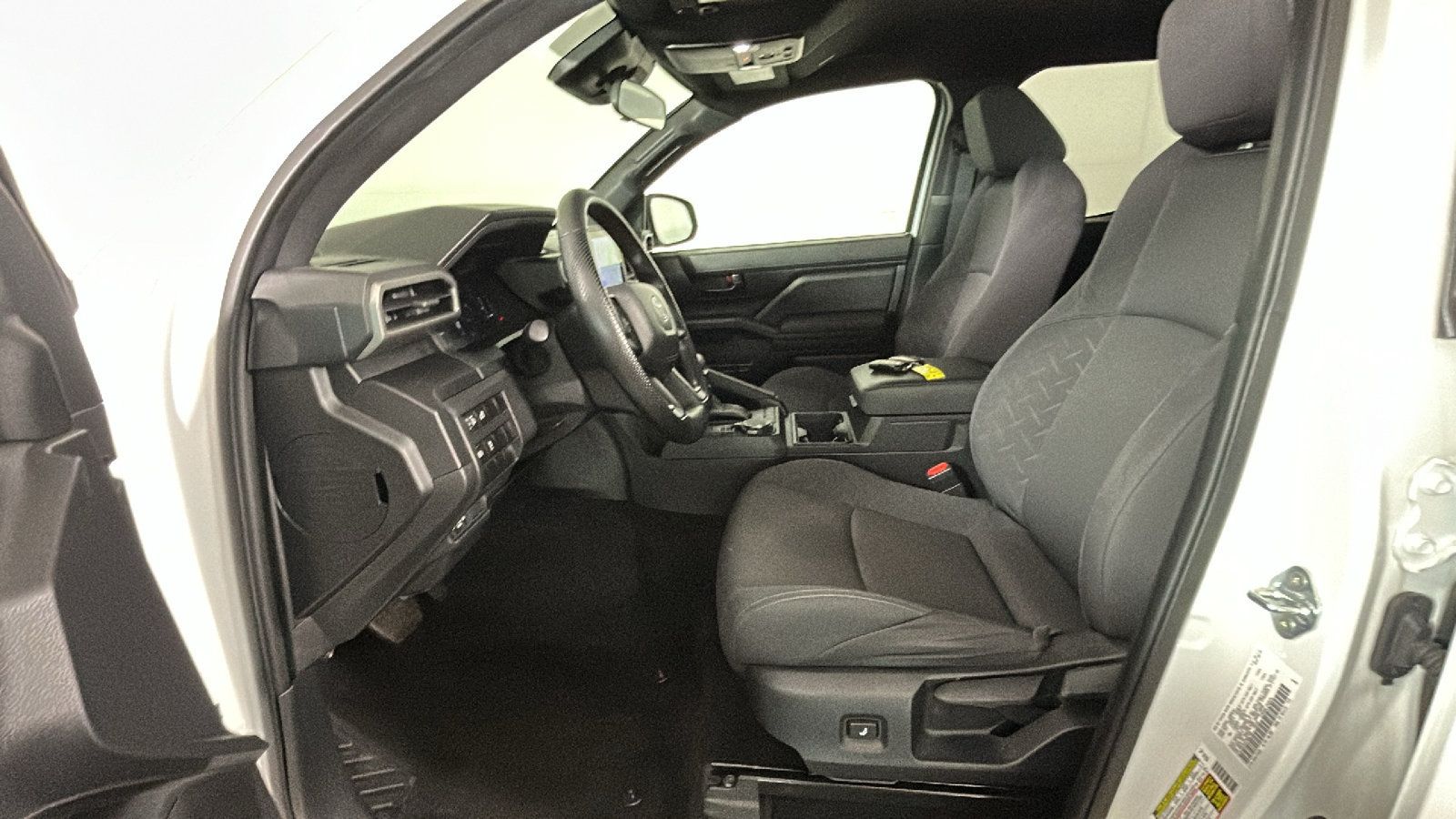 Used 2024 Toyota Tacoma SR AWD/4WD image 14