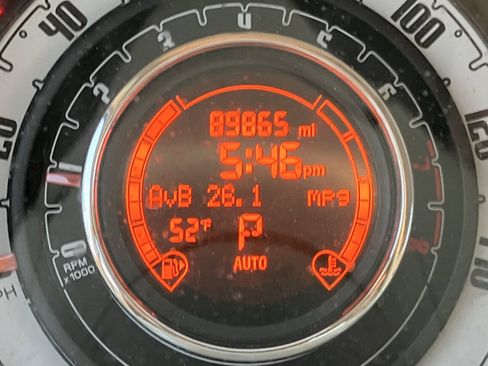 Used 2016 FIAT 500 Pop FWD image 16