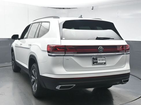New 2026 Volkswagen Atlas SE FWD image 6