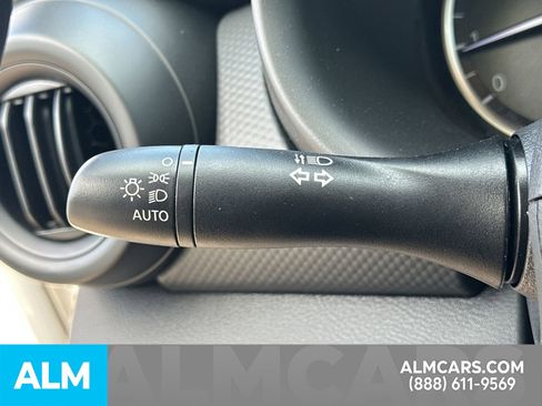 Used 2025 Nissan Kicks Play S image 22