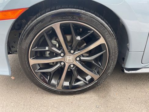 Used 2021 Honda Civic Sport image 11