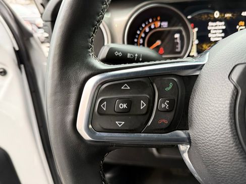 Used 2018 Jeep Wrangler Unlimited Sahara w/ Cold Weather Group image 23