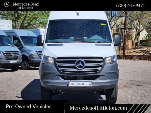 Used 2025 Mercedes-Benz Sprinter 2500 image 2