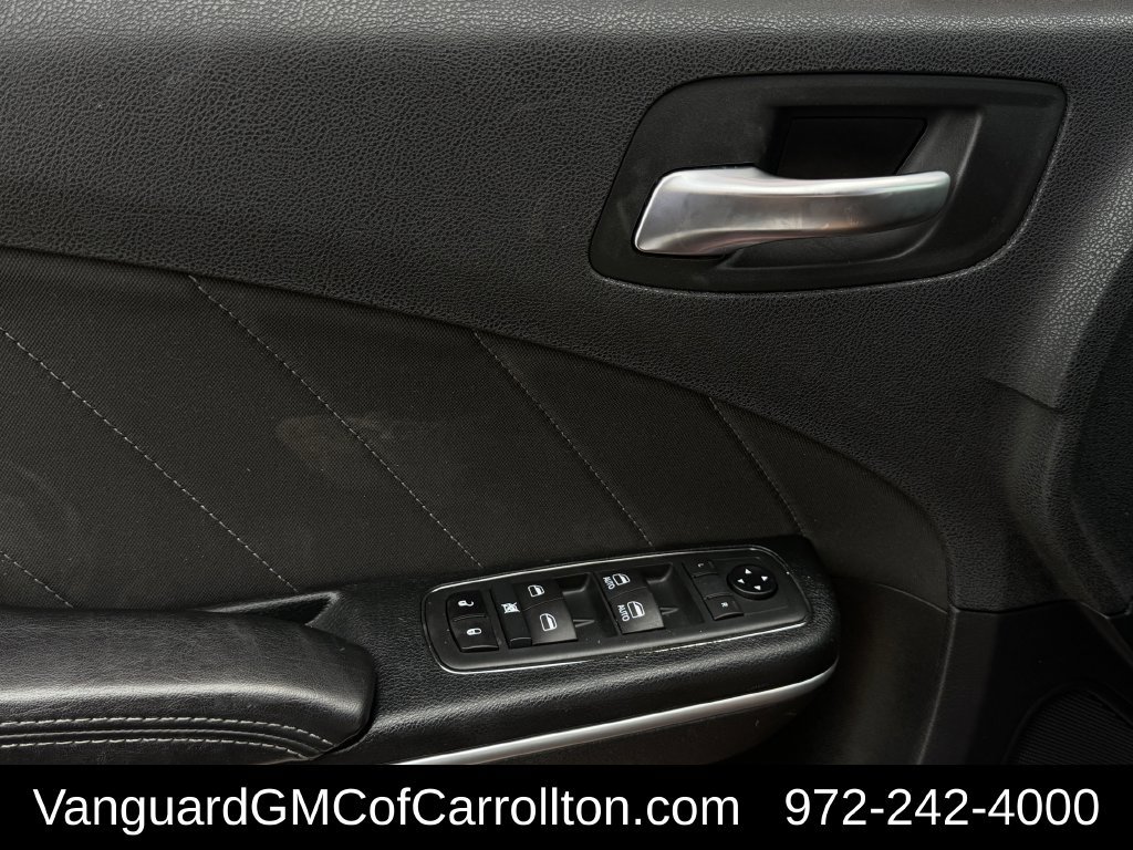 Used 2020 Dodge Charger SXT RWD image 25