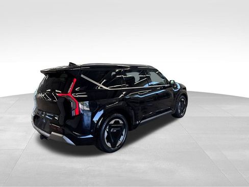 Certified 2024 Kia EV9 Land AWD/4WD image 38