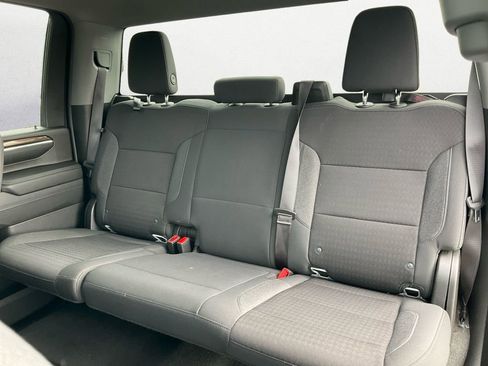 Used 2024 Chevrolet Silverado 2500 LT image 9