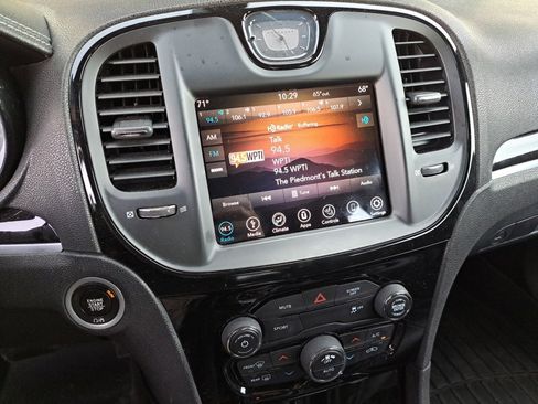 Used 2018 Chrysler 300 S w/ S Model Appearance Package image 29