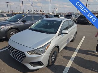 Used 2020 Hyundai Accent SE video 1