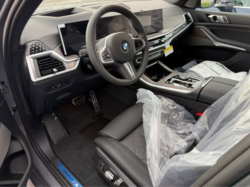 New 2026 BMW X5 xDrive40i image 3