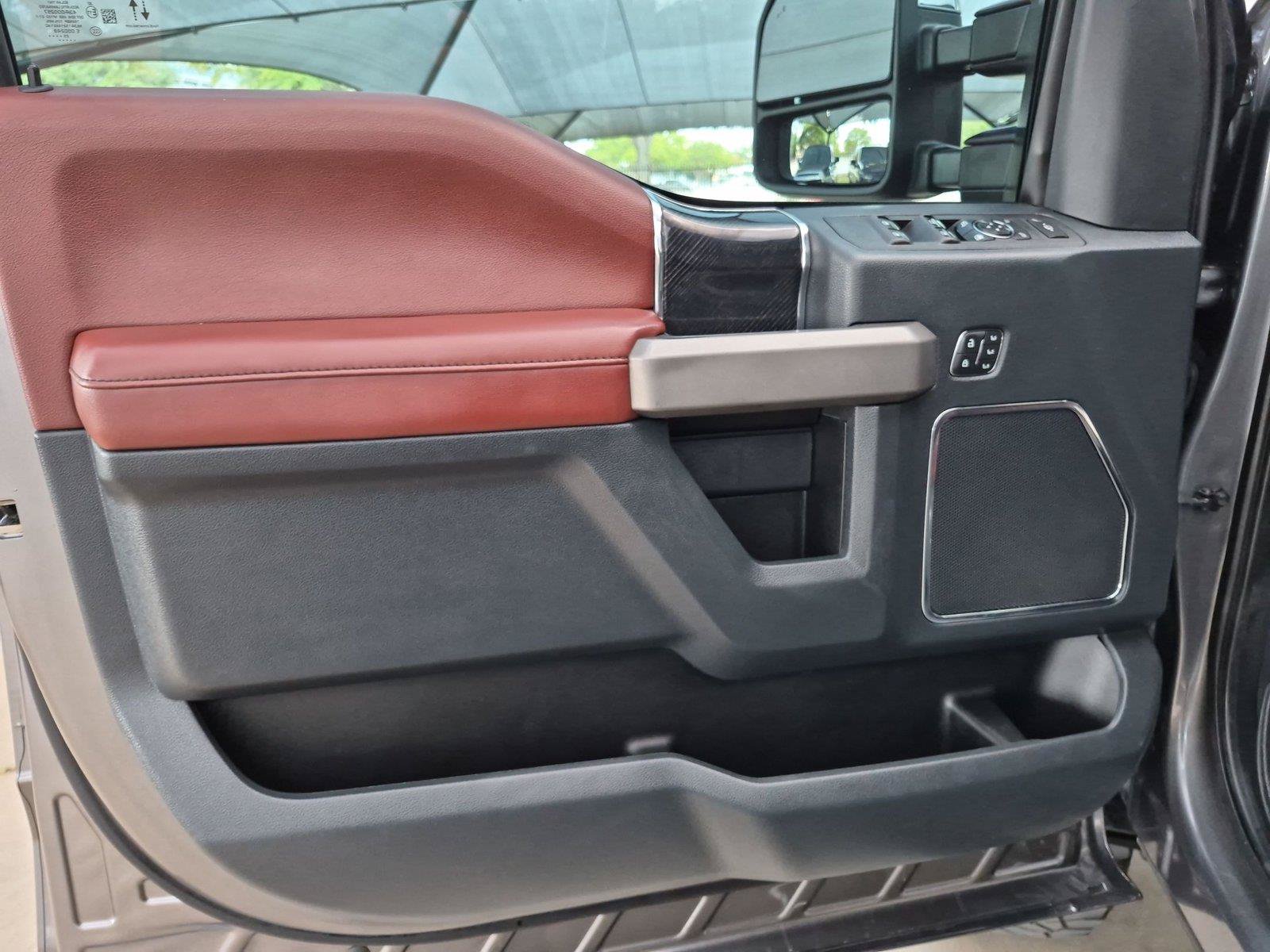 Used 2022 Ford F250 Platinum AWD/4WD image 24