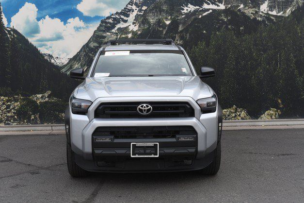 Used 2025 Toyota 4Runner SR5 AWD/4WD image 5