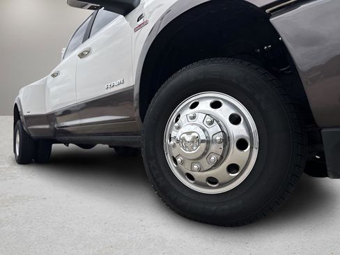 Used 2024 RAM 3500 Limited AWD/4WD image 26