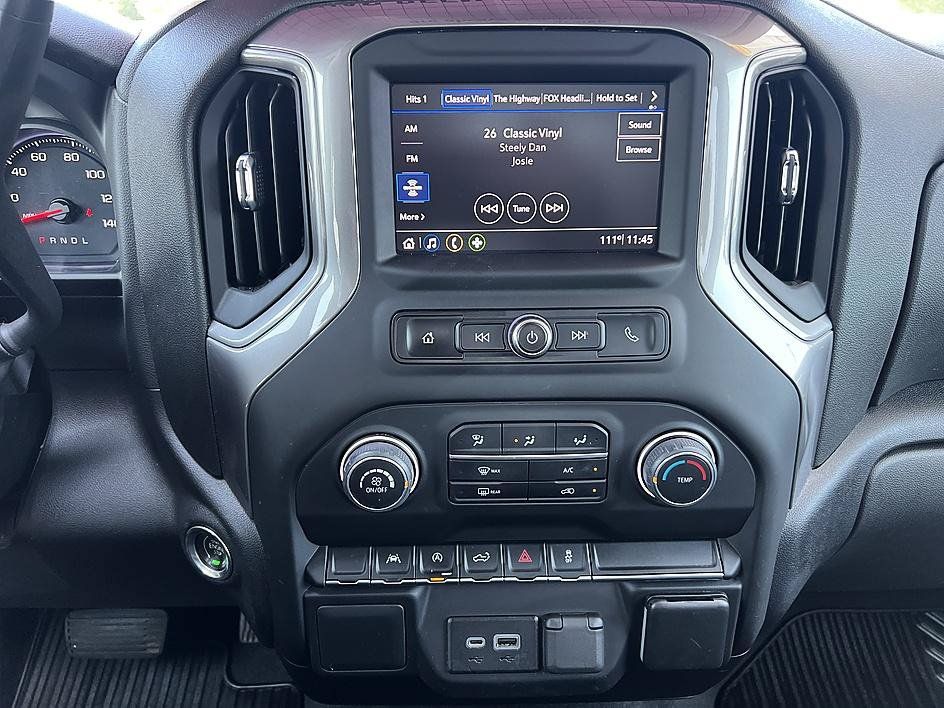 Used 2023 Chevrolet Silverado 1500 Custom AWD/4WD image 24